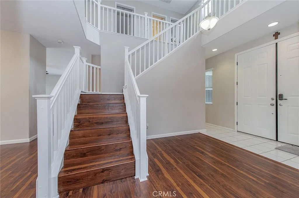 4 bed, 2.5 bath, 2945 sqft, $3,650 — Photo 3
