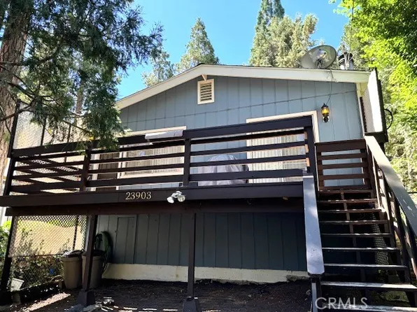 23903 Pioneer Camp Rd, Crestline, CA 92325