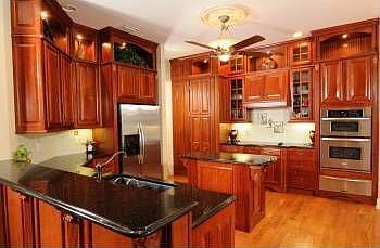 3rd image of 2115 Spruce Creek Cir W