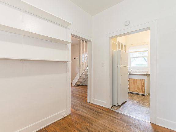 3rd image of 607 E 38th St Unit B