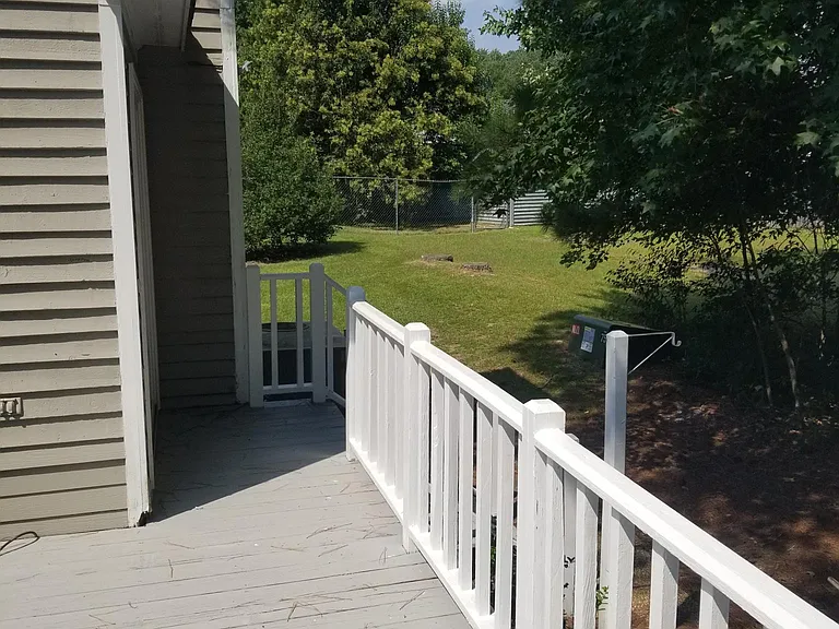 124 Willow Oaks Ct — Photo 16