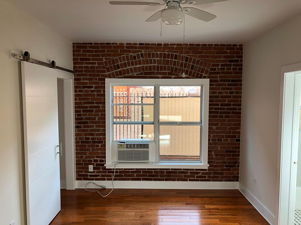 1st image of 2737 Francis Ave #104