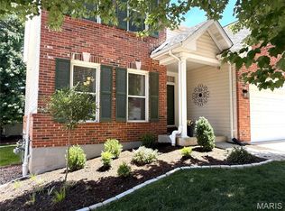 13 Eagle Cove Ln, Saint Charles, MO 63303