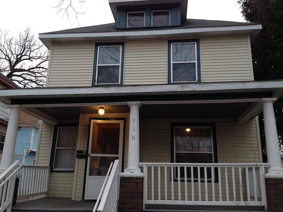 1st image of 530 Pearl St
