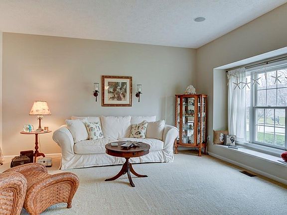 5th image of 8949 Sommerwood Dr