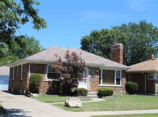 16163 Bell Ave, Eastpointe, MI 48021