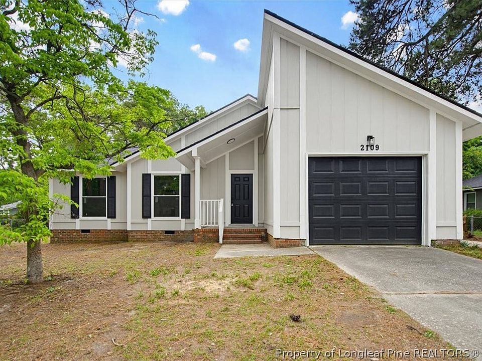 1st image of 2109 Lakeridge Dr