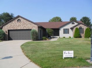 55873 Great Blue Heron Ct, New Carlisle, IN 46552