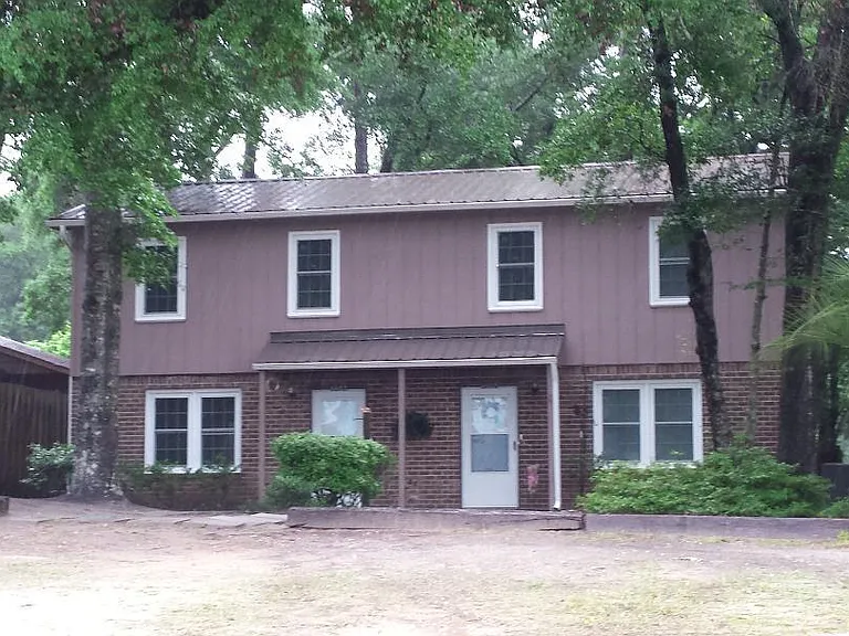 4405 Lakeside Dr — Photo 1