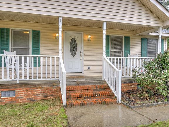 3rd image of 1084 Northbrook Dr