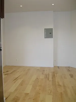 Rented by Tower Brokerage | media 38