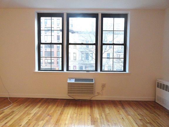 3rd image of 205 W 79th St APT 3F