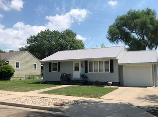 208 N Tyler Ave, Pierre, SD 57501