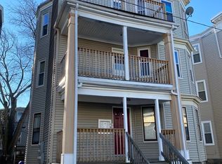 15 Lithgow St, Dorchester, MA 02124