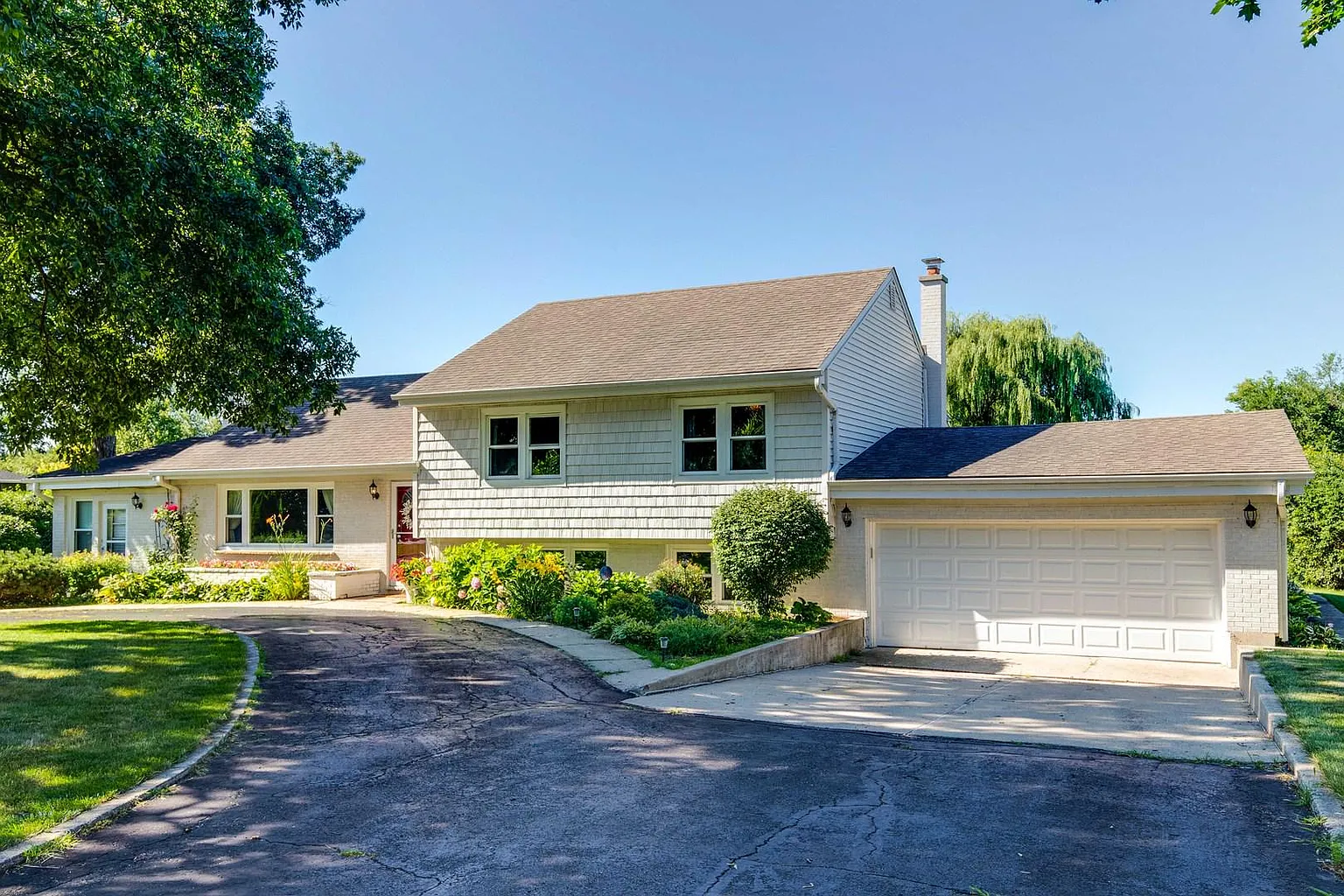 1175 Margate Ln photo 1