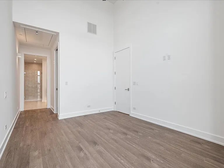 728 Lofts — Photo 22