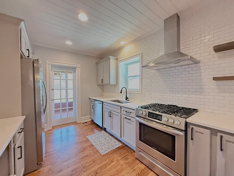 5648 Goethe Ave — Photo 28