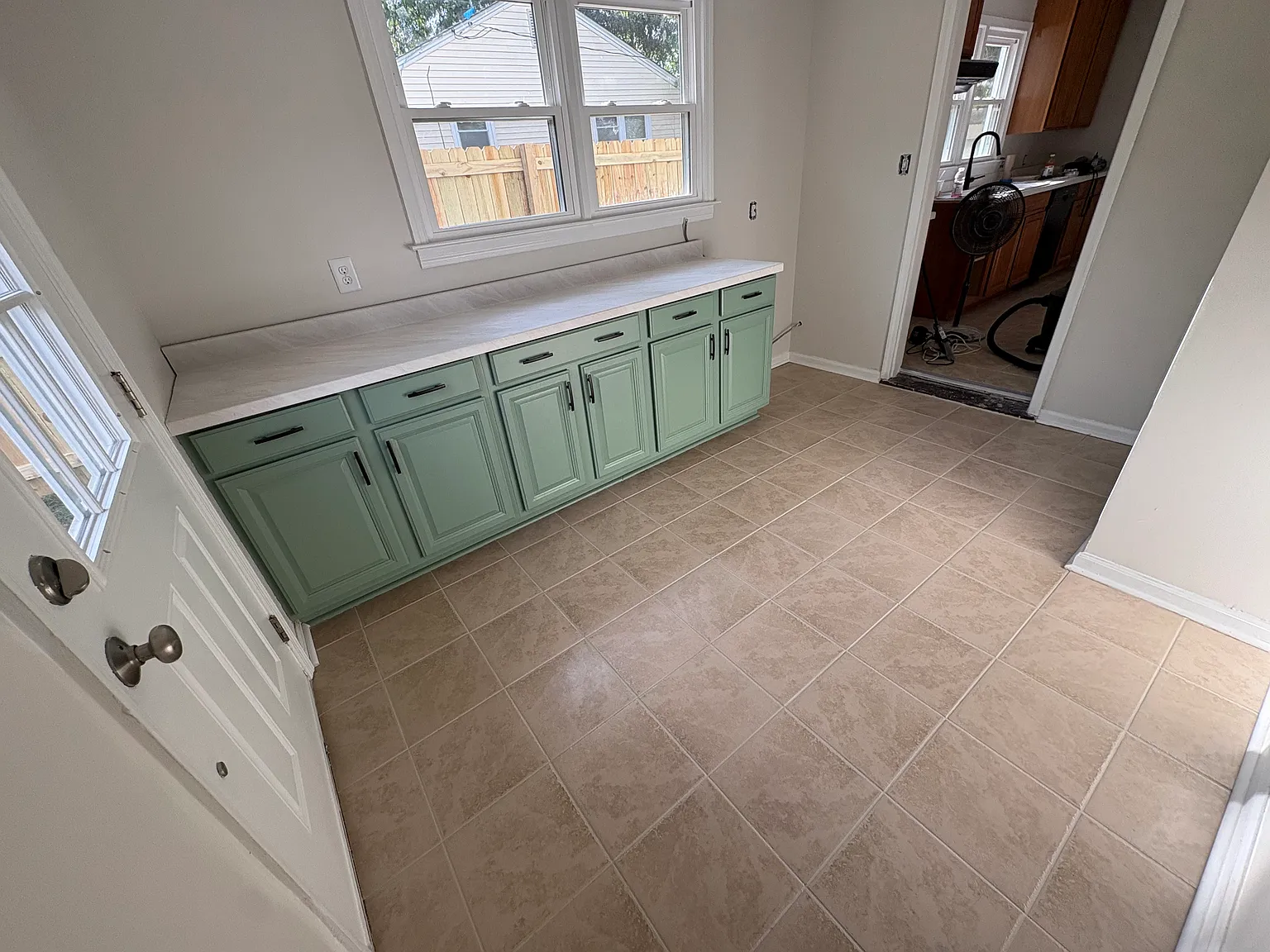 3 bed, 1338 sqft, $1,975 — Photo 4