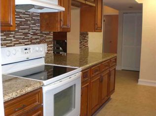 7994 NW 12th St, Plantation, FL 33322