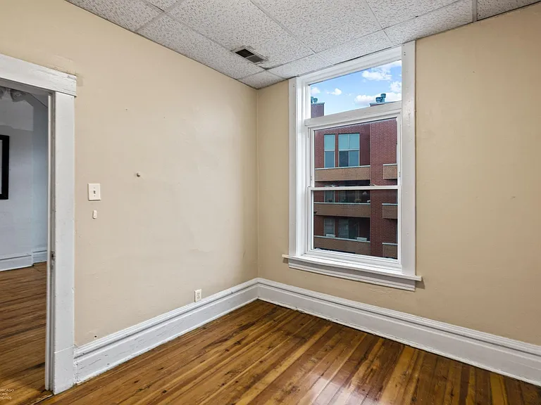 2309 W North Ave #3 — Photo 10