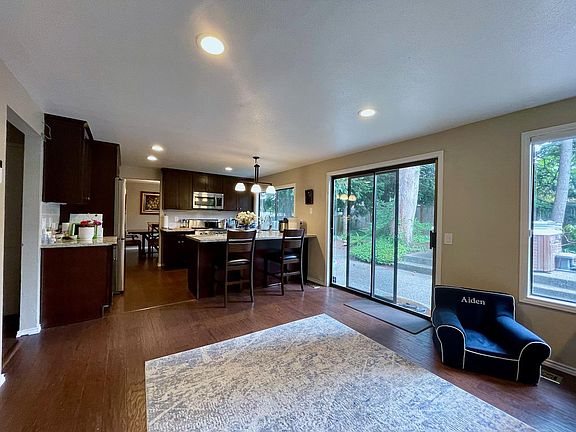 2nd image of 17803 NE 103rd Ct