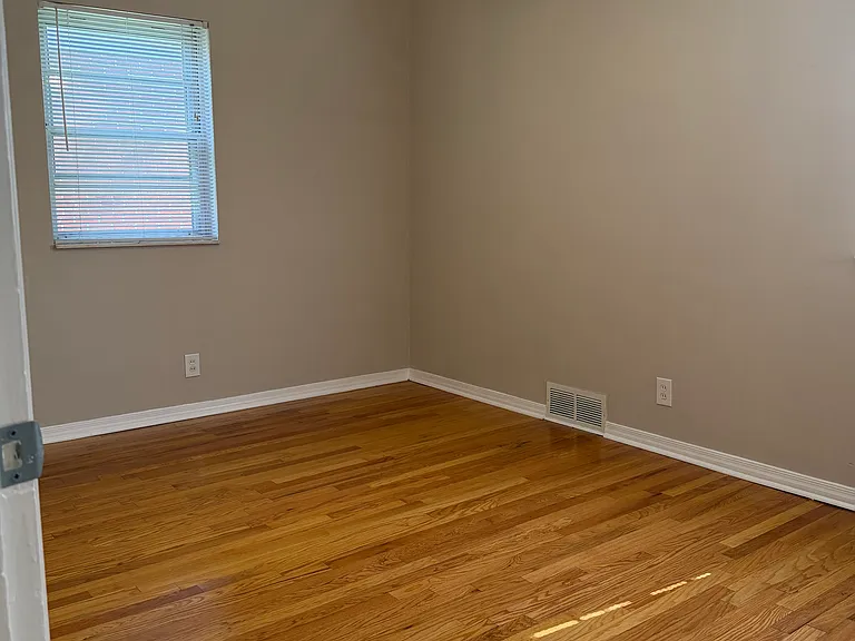 9200 Kit Dr — Photo 10