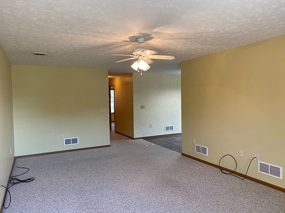 3rd image of 17 River View Dr