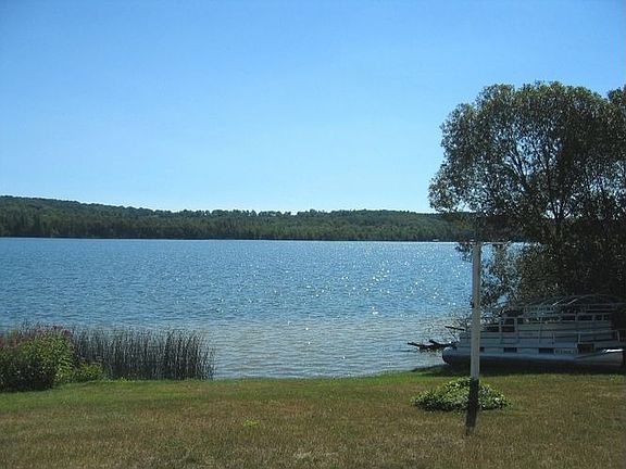 5th image of 2111 S Lake Shore Dr