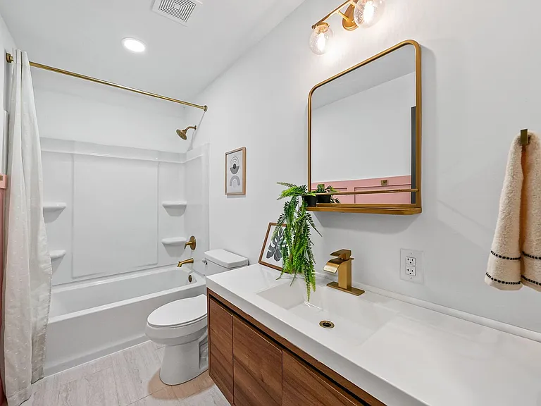 610 Ford St — Photo 15