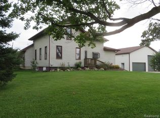 12491 Grand Blanc Rd, Durand, MI 48429