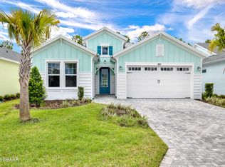 821 Bama Breeze Dr, Daytona Beach, FL 32124