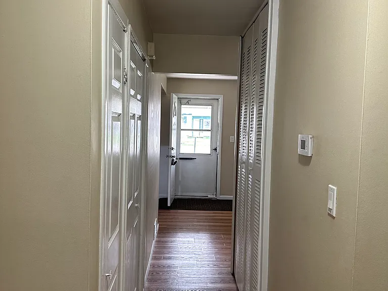 7532 Deering St — Photo 3