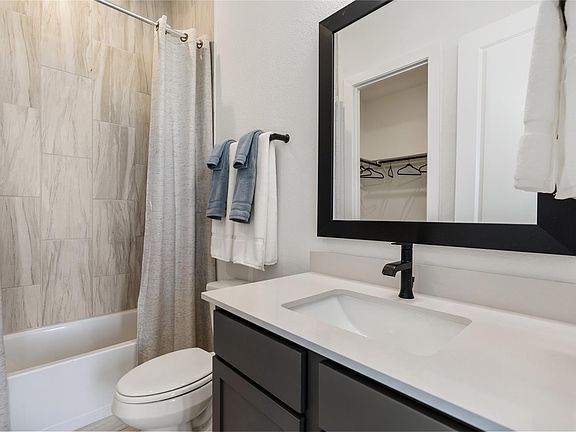 4th image of 2303 Friendswood Trl