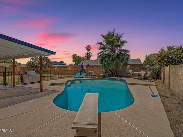 1732 N SILVERTON Circle, Mesa, AZ 85203