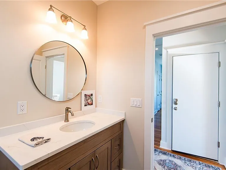 34 Harrison Ave — Photo 18