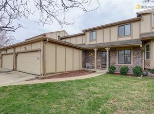 11011 W 96th Ter, Overland Park, KS 66214