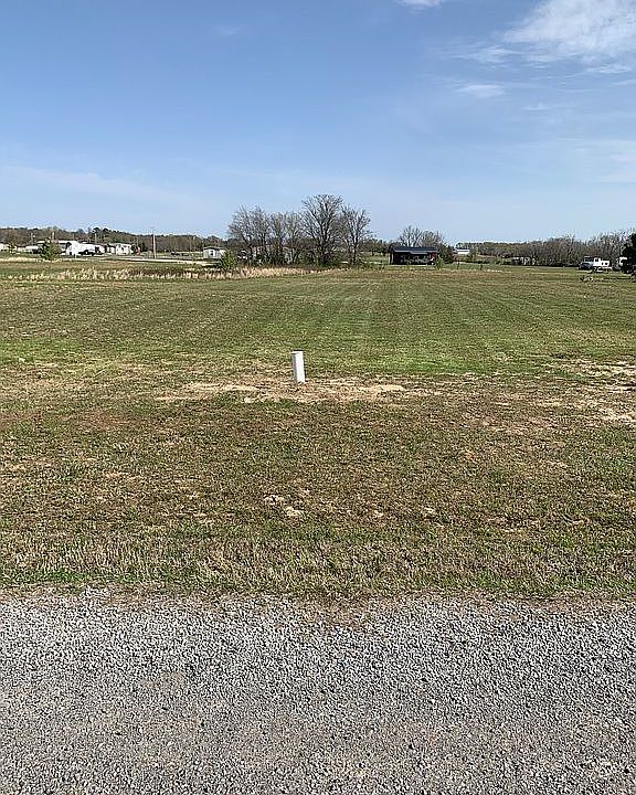 2nd image of BLOCK-22 Tanglewood Dr