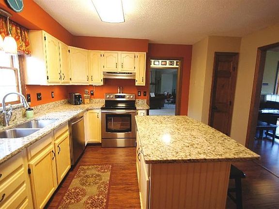4th image of 4349 Cider Mill Dr