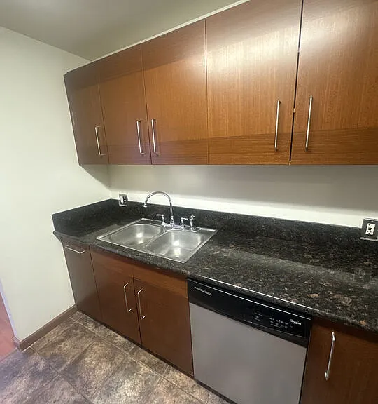 100 S Doheny Dr #213 — Photo 15