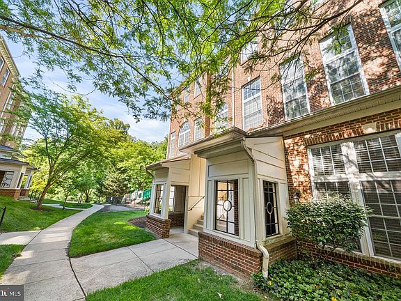 3rd image of 4431 Eastwick Ct