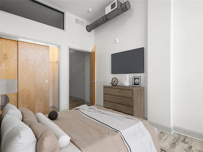 105 Main St #2 — Photo 35