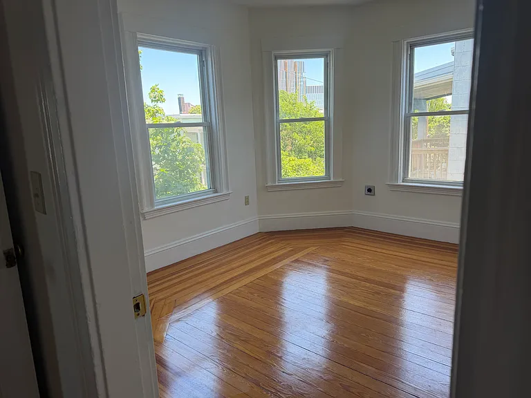 36 Derby St #3 — Photo 2