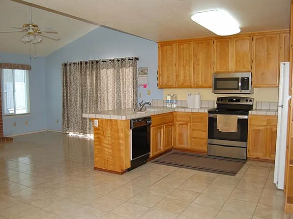 3rd image of 7525 Esteem Dr