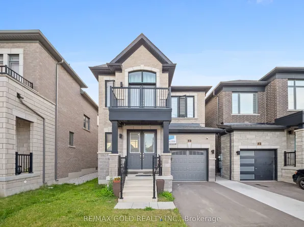 26 Del Grappa St, Caledon, ON L7C 4L2