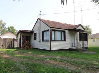 5146 E Woodland Dr, Knox, IN 46534