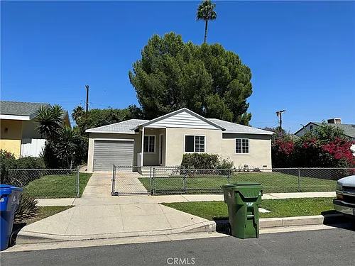 17349 Tiara St Photo 1
