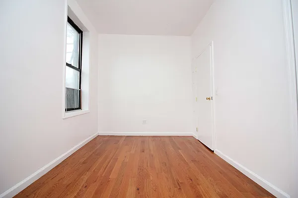 Rented by Nooklyn NYC LLC | media 20