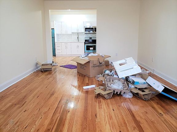 4th image of 8724 115th St APT 6D