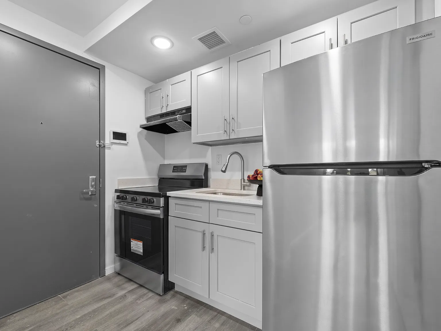 2828 University Avenue — Photo 3