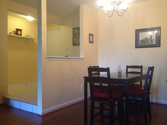 Dining Room - Foyer